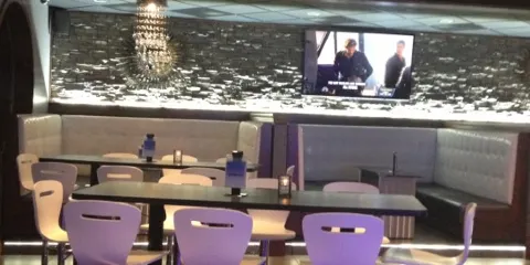 Brick House Bar & Grill