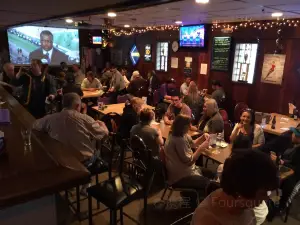 Glengary Inn