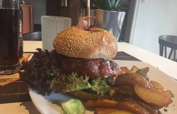 Opa Joe's Roadhouse Pellemeier