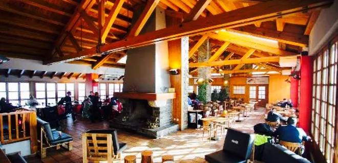 The Terrace Ski & Lounge