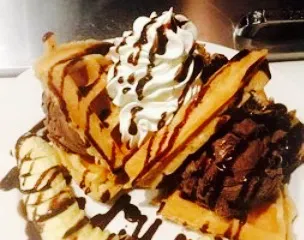 Symposium Cafe Restaurant & Lounge