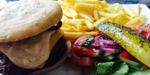 Angbatsbryggan Aventyrsgolf