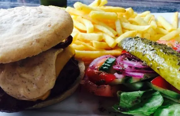 Angbatsbryggan Aventyrsgolf