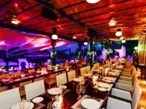 Cova Santa Restaurant