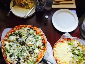Georgio's Restaurant & Pizza