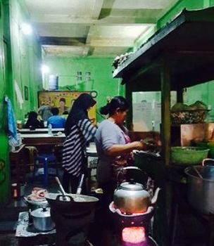 Warung Bakmi Pak Rebo