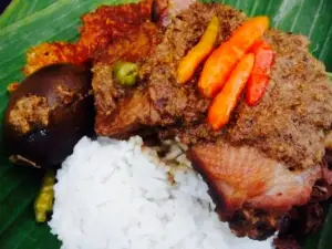 Gudeg Yu Narni