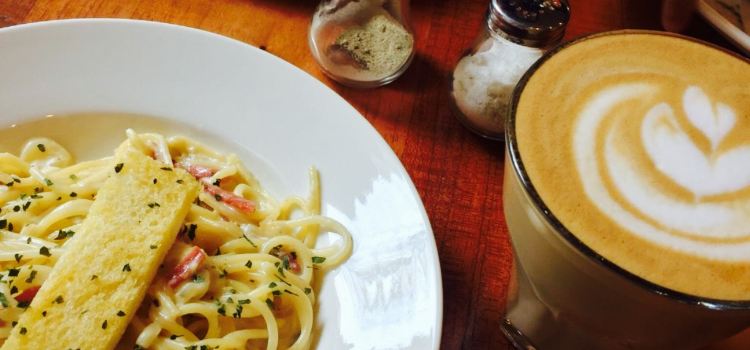 Lynne's Coffee & Kitchen