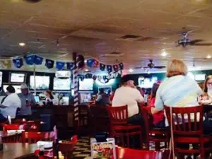 McMashers Sports Bar & Grill