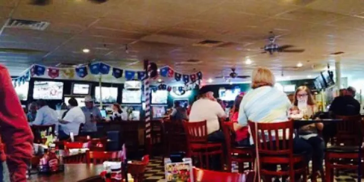 McMashers Sports Bar and Grill