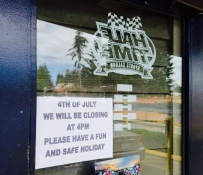 Halftime Sports Saloon