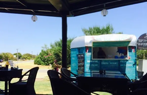 Osprey Bar and Lounge