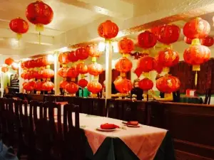 Lucky Dragon Chinese Restaurant