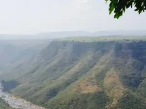 Leopard Rock Coffee Shop and Lookout Chalets