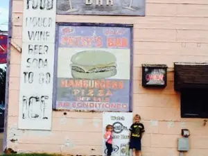 Patsy’s Bar & Grill