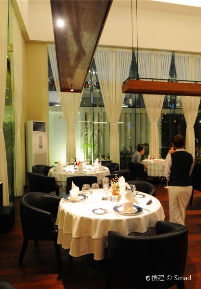 Topaz Restaurant Norodom