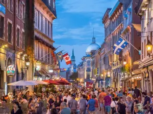 Attrazioni del Giro Notturno a Montréal: le opzioni più popolari
