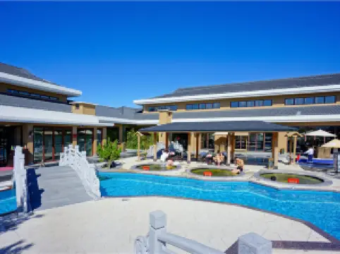 Dalian Ming Lake International Hot Spring Ski Resort