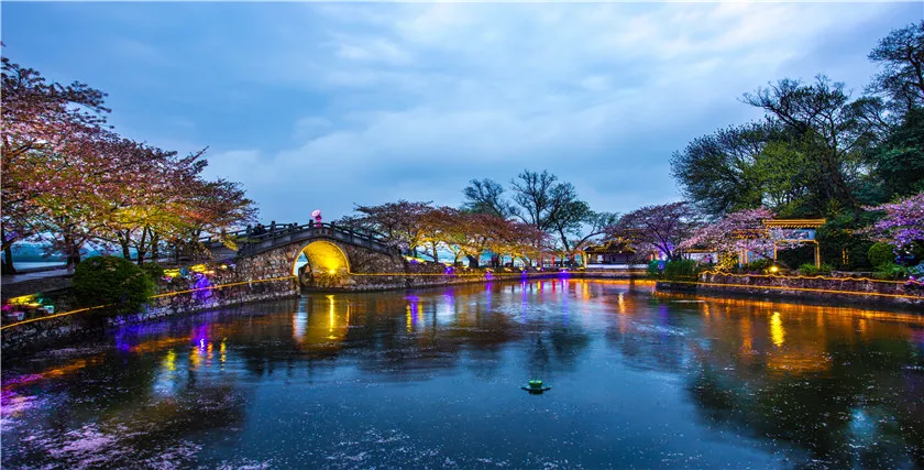 5_Tai Hu Yuantouzhu Scenic Spot