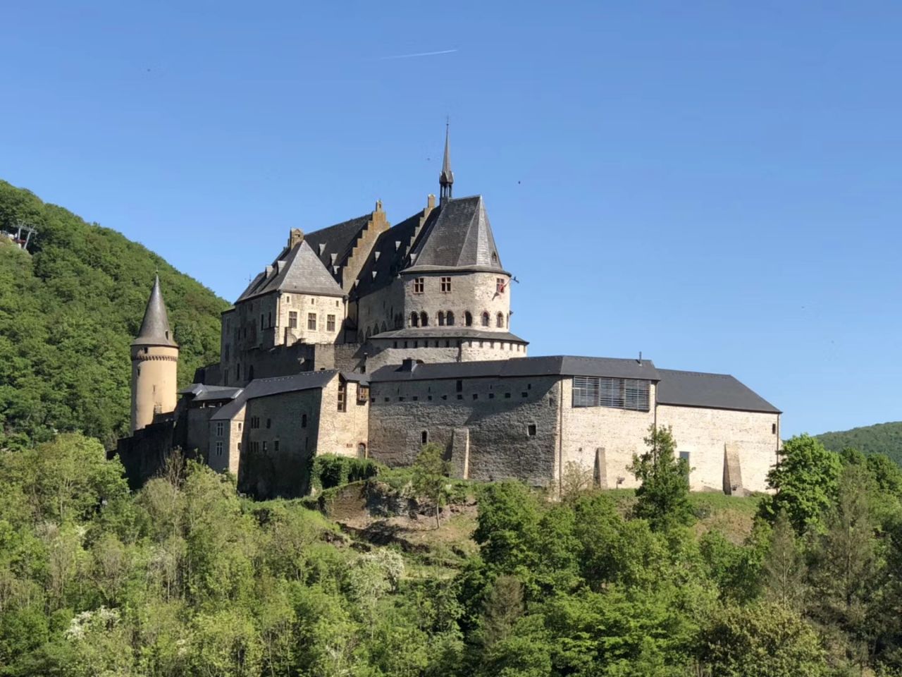 ルクセンブルグ Vianden Castle 評判 案内 トリップドットコム