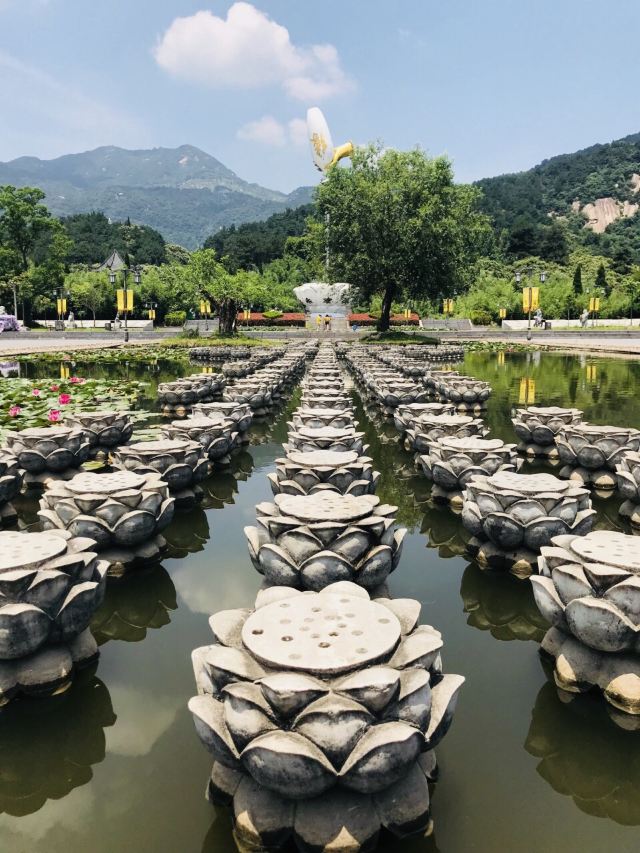 靈山