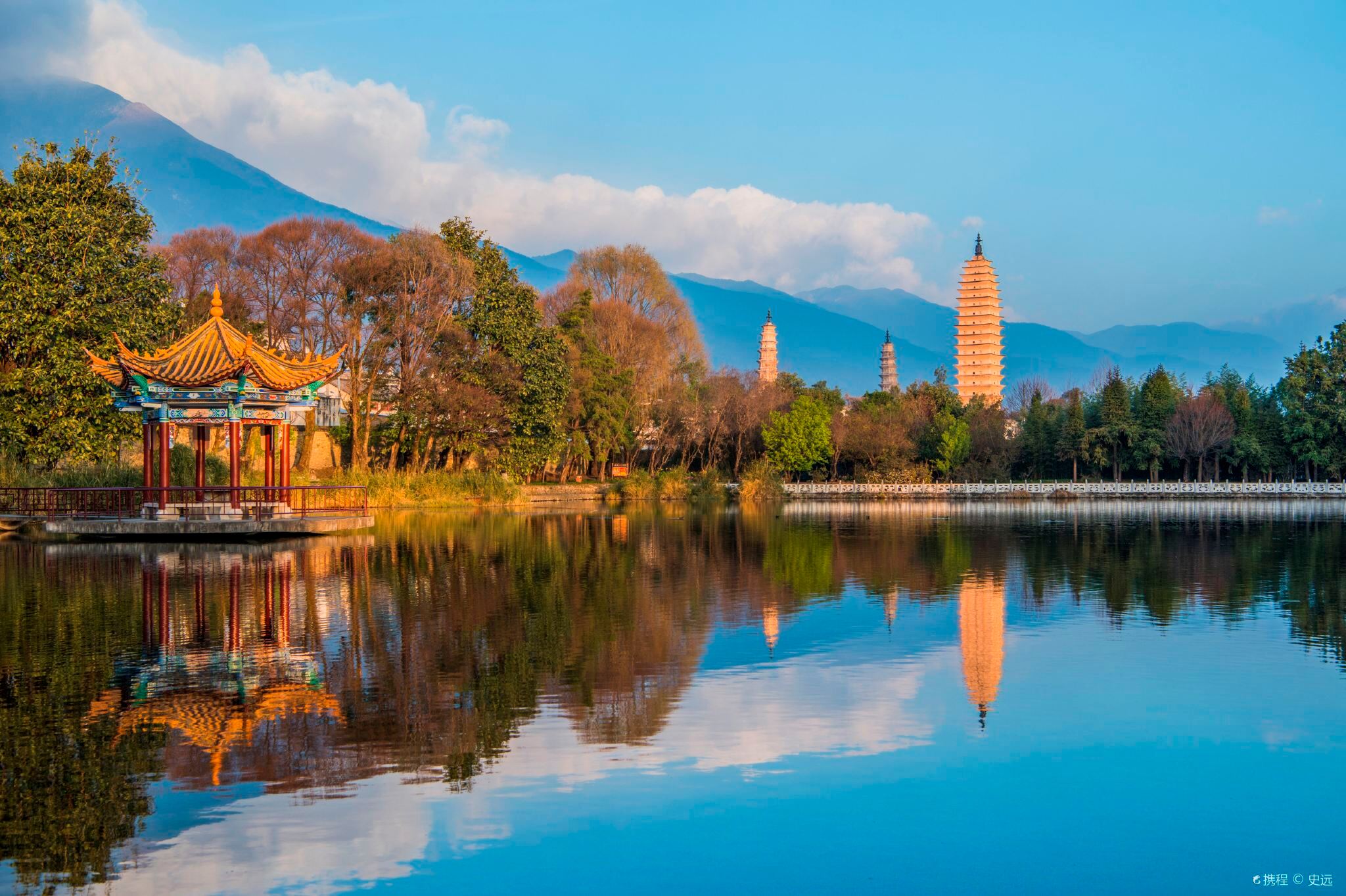 Tour Privato Giornaliero a Dali con Lago Erhai, Tempio Chongsheng e Montagna Cangshan (Opzione Auto+Biglietto d'Ingresso)