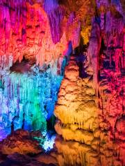 Swallow Cave in Jianshui