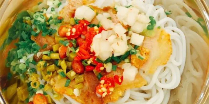 崇善米粉（依仁路店）