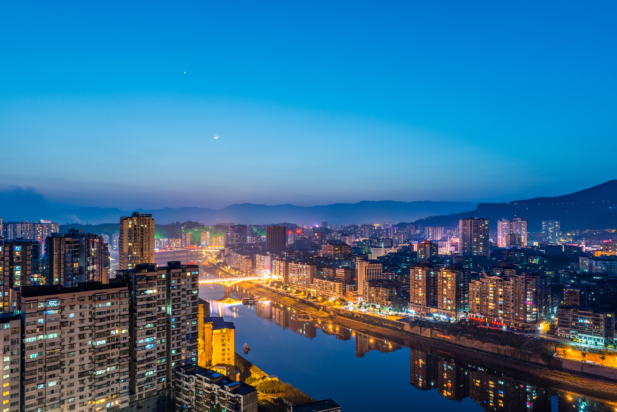 2025 Dazhou Travel Guide: Must-see attractions, popular food, hotels, transportation routes (updated in June)