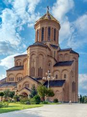 Кафедральный​ Собор Святой Троицы в Тбилиси