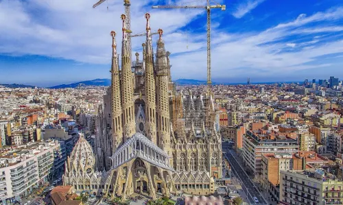 Gaudí Architecture Visits in Barcelona