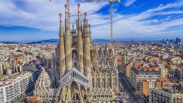 Gaudí Architecture Visits in Barcelona