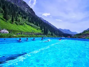 A'erxian Hot Spring