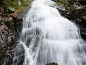 Hidden Dragon Waterfall