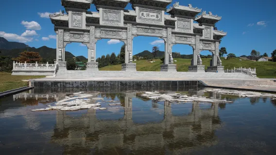 玩水避暑