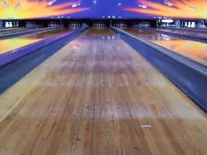 JR's Bowling & American Diner