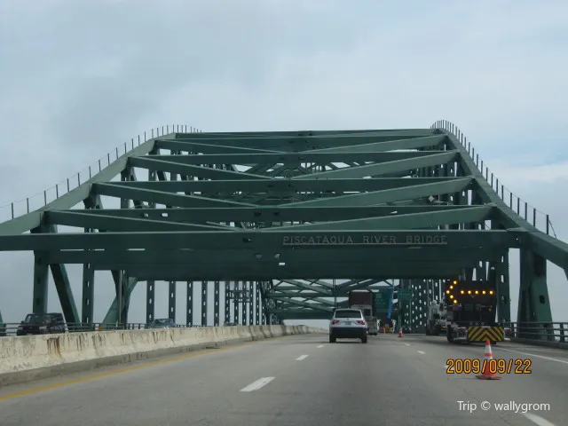 4_Memorial Bridge