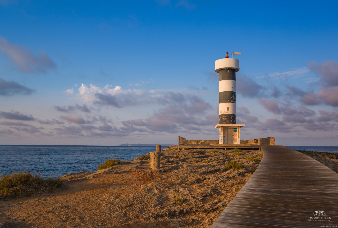 Compare 3 airports near Colonia de Sant Jordi