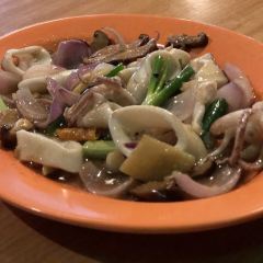 Wonderland Food Store User Photo