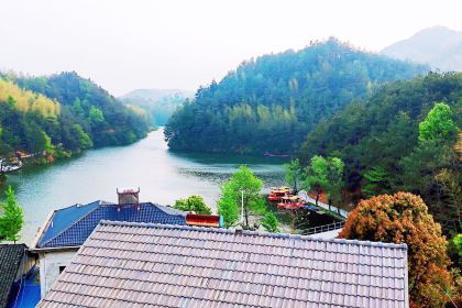 天柱山桃园山庄农家乐