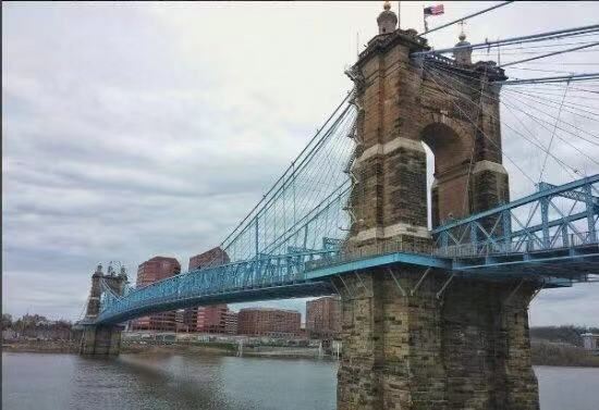 羅比林吊橋