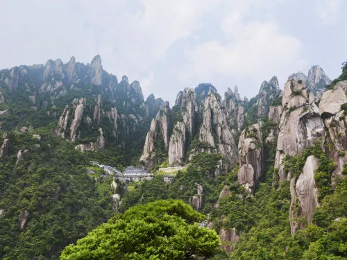 Visit These 8 Places to Play around Mount Sanqing and Wuyuan