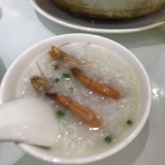 Zhonglebaihua Restaurant (zhongcanting) User Photo