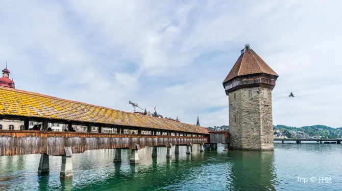 2_Chapel Bridge