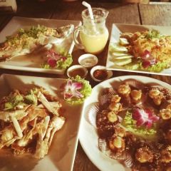 Chonthicha Restaurant User Photo