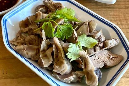 Go-Ang Chicken Rice Pratunam