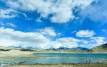 Karakul Lake