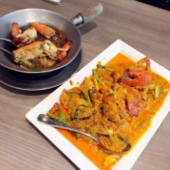 Somboon Seafood Central Embassy User Photo