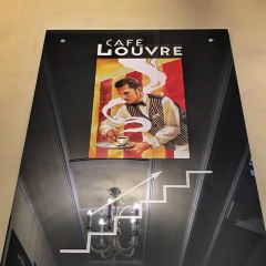 羅浮宮咖啡館張用戶圖片