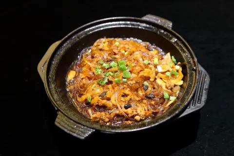 JIN CHUN XI
